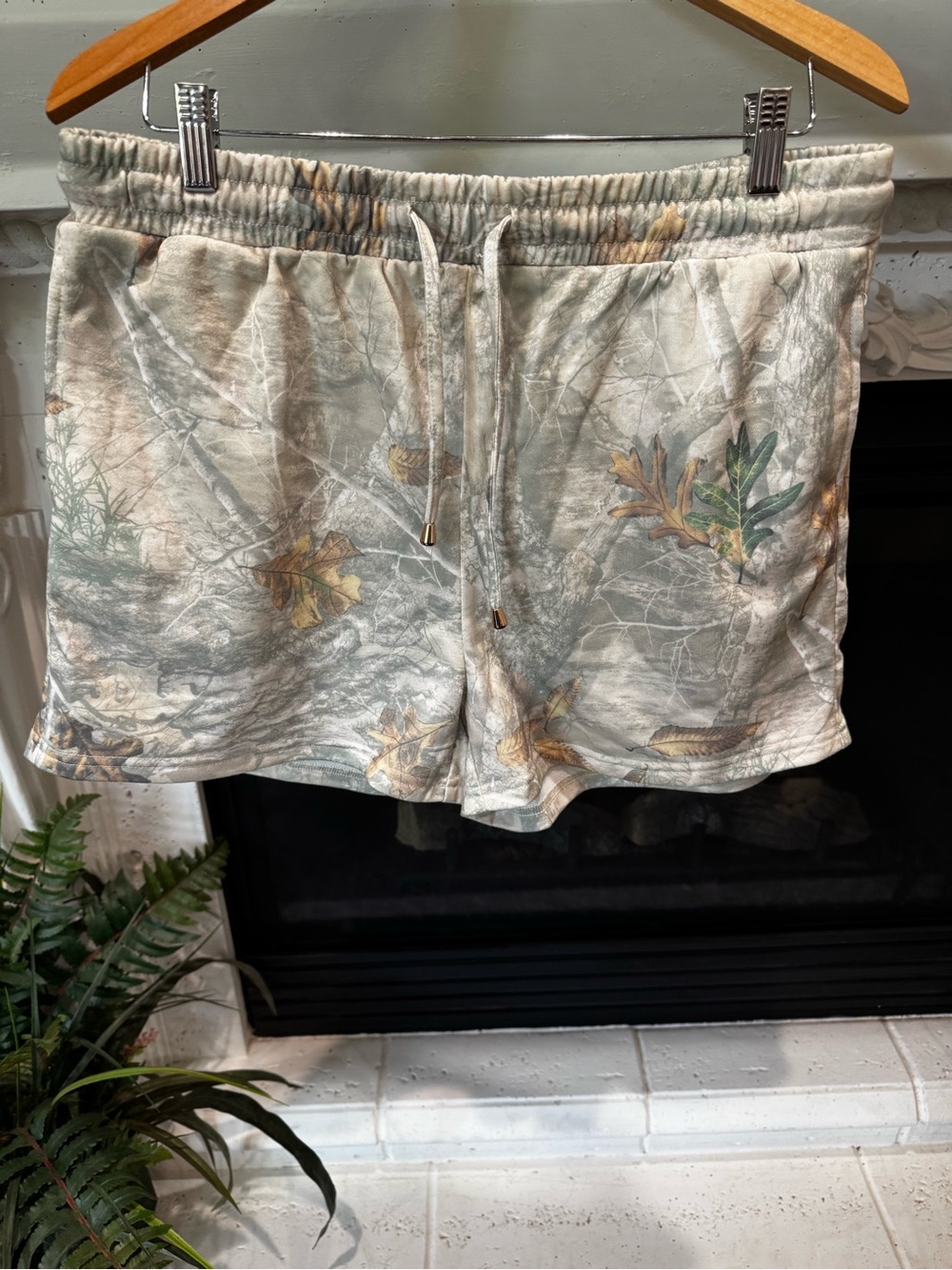 Bourbon & Belles Women’s Camouflage Leaf Athletic Drawstring Shorts